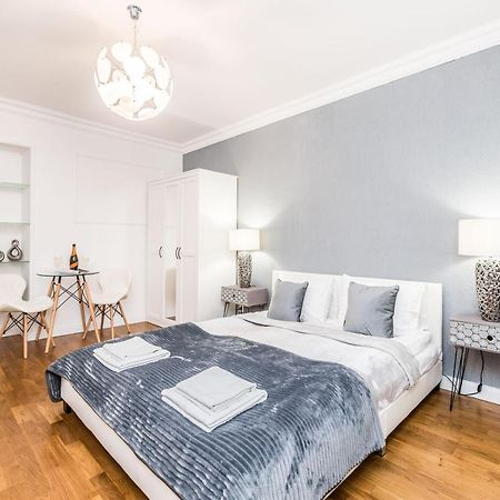 Rent Like Home - Przejscie Garncarskie 10 Vratislav Exteriér fotografie