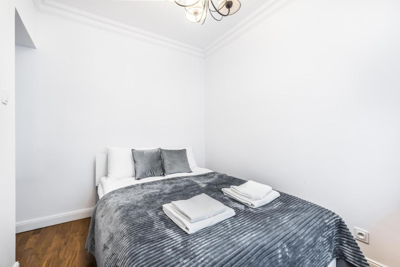 Rent Like Home - Przejscie Garncarskie 10 Vratislav Exteriér fotografie