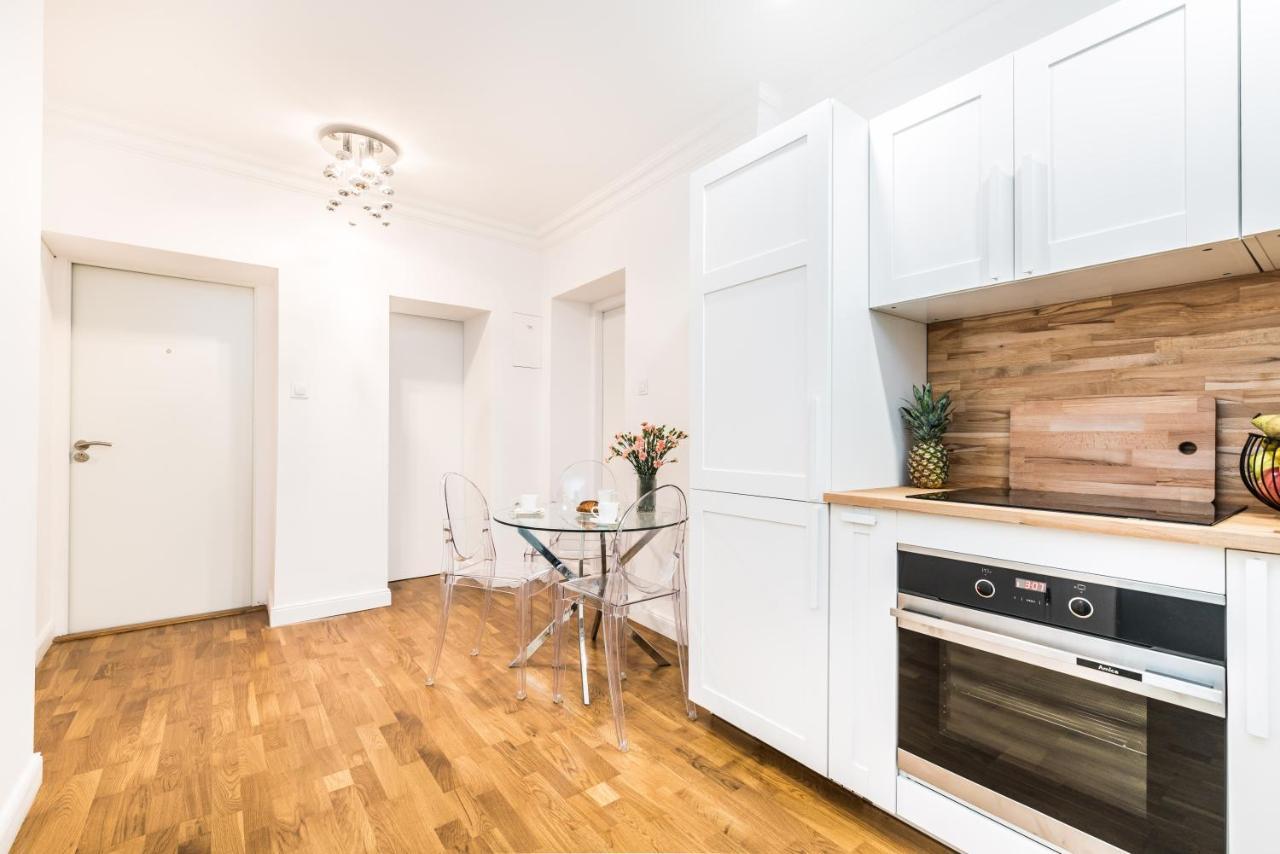 Rent Like Home - Przejscie Garncarskie 10 Vratislav Exteriér fotografie